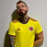 Simon_Rz Adlı Modelin Avatarı