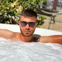 Toy99_27's Profile Pic