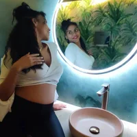 Brunette_Diva19's Profile Pic