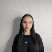 QueenieArness's Profile Pic