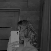 LoisBurt's Profile Pic