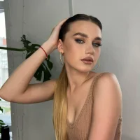 รูปโปรไฟล์ของ DorothyCross