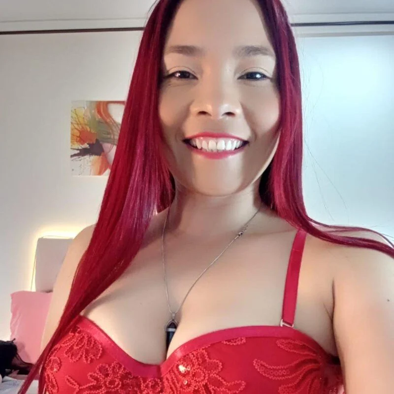 mia_cooper19 Stripchat profile image