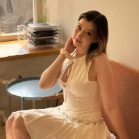 linda_more's Avatar Pic