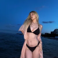 EvelineMagnetic 头像图片