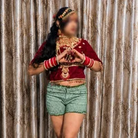 SimratKaur012's profilbilde