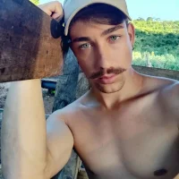 2Brazilians4one webcam