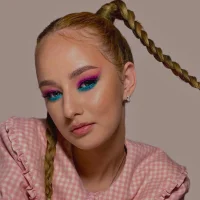 SandraBullete's Profile Pic