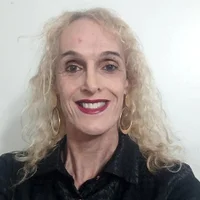 QueenBeeBr's Profile Pic