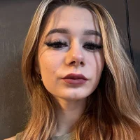 Daisy_Kiss's Profile Pic