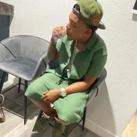 MrRoyal1's Profile Pic