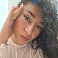ValentinaDiaz's Profile Pic