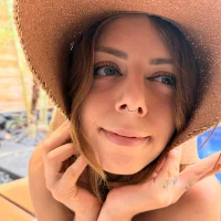 Foto do perfil de Mia_Railey