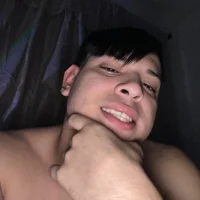 Yani28's Profile Pic