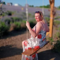 Rosaella10's Profile Pic