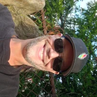 DARemo42O profiképe