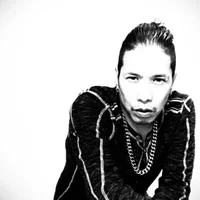 NewStanding profiképe