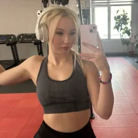 Uni_vi's Profile Pic