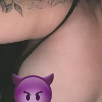 Livone's Profile Pic