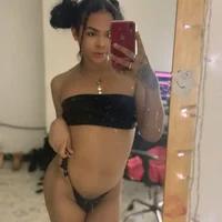 Malysha_xxx avatar - live cam performer on MySuperHot