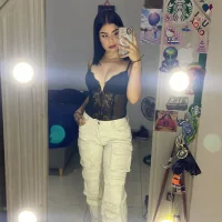 AliceStarr_'s Profile Pic