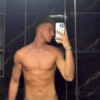 stormxoxox's Profile Pic