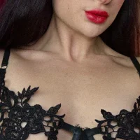 linda_aura's Avatar Pic