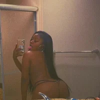 prettytitsnbutt's Profile Pic
