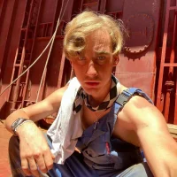 CandyLegend's Offline Chat Room