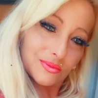 Linuska12's Profile Pic