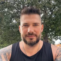 summer_cock288 Adlı Modelin Avatarı