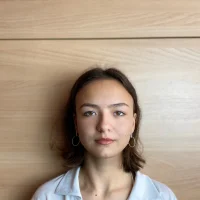 MeIaniGraf Φωτ, Προφίλ