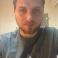 alice1333's Profile Pic