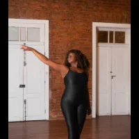 luna-thequeen model avatar