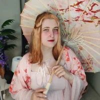 ElliaMiller's Profile Pic