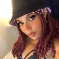 VioletSnake_'s Profile Pic