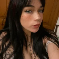 ninacaat's Profile Pic