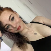 MiraVoss69 Adlı Modelin Çevrimdışı Sohbet Odası