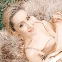 Amyliya's Profile Pic
