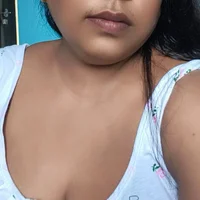 Khushi9874 webcam model