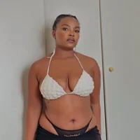 QueenZhara webcam