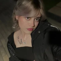 Mia_Barnes's Profile Pic