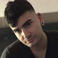 Eyeschinese32 的个人资料图片