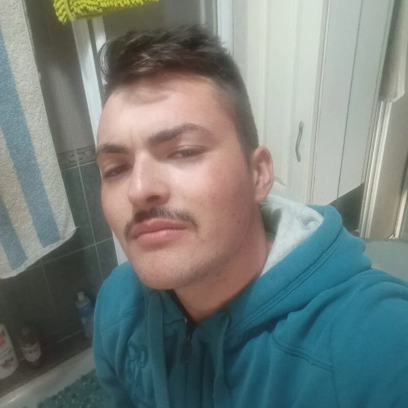 vicenteme0 profile photo