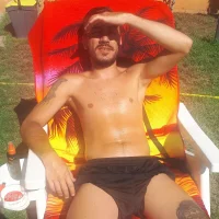 Romanoderoma's Profile Pic
