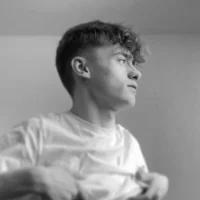 tombakerx's Avatar Photo