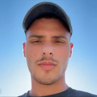 Chrisdardon's Profile Pic