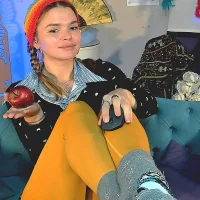 SaraGolben Gambar Avatar