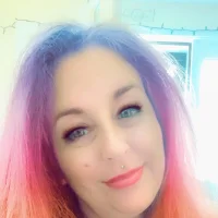 Islandgal85's Profile Pic