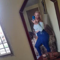 Valeriia20's Profile Pic
